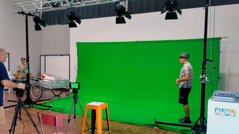 green screen 16.9 v2